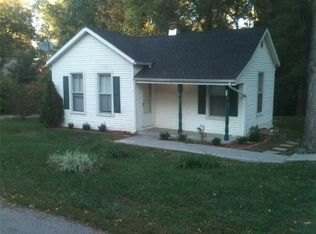 621 6th Ave, Leavenworth, KS 66048
