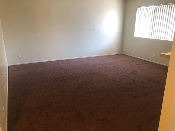 3rd image of 13606 Cerise Ave APT 10