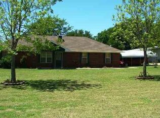 550 Bosque Bend Ln, China Spring, TX 76633