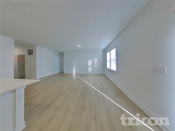 5th image of 11823 Muirfield Ct