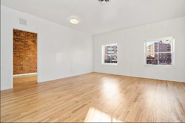 Rented by REAL New York | media 10