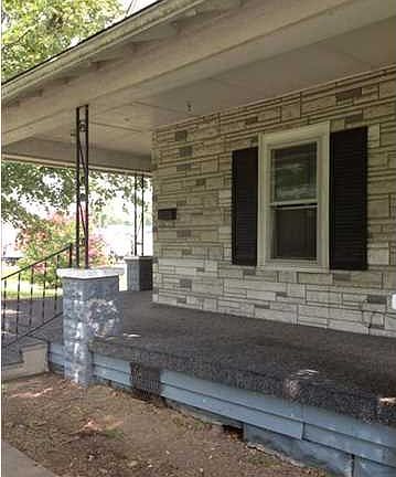5th image of 110 E Trusler St