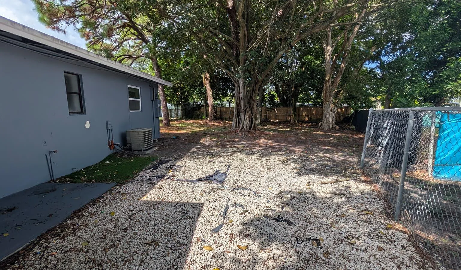3 bed, 1.0 bath, 1278 sqft, $2,700 — Photo 4