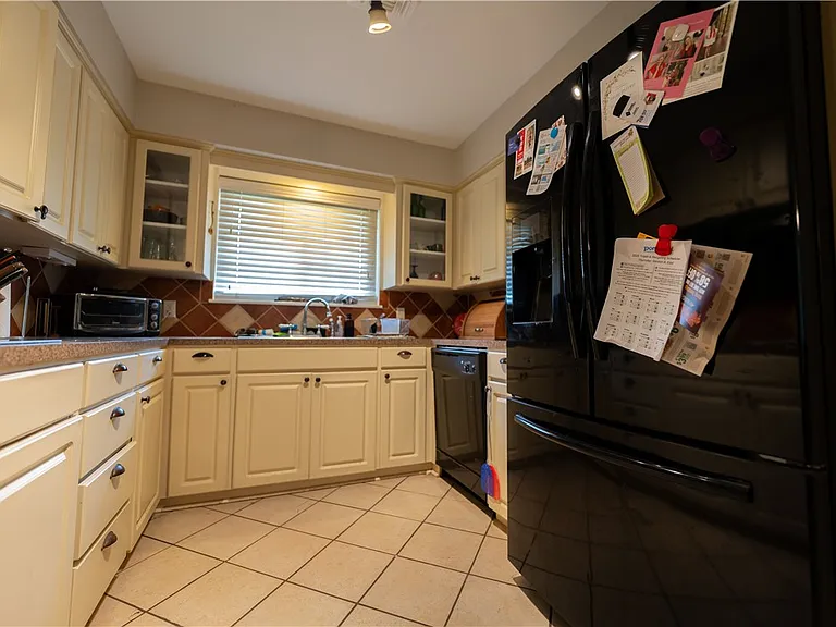 104 W Janin Cir — Photo 9