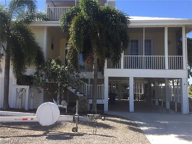 1st image of 3741 Emerald Ave