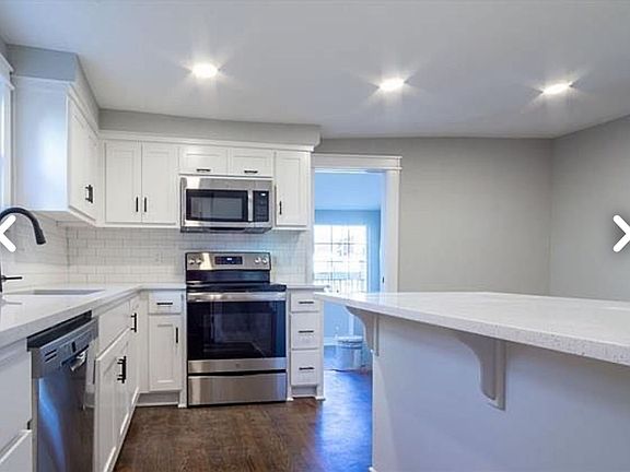 4th image of 314 Park Ave