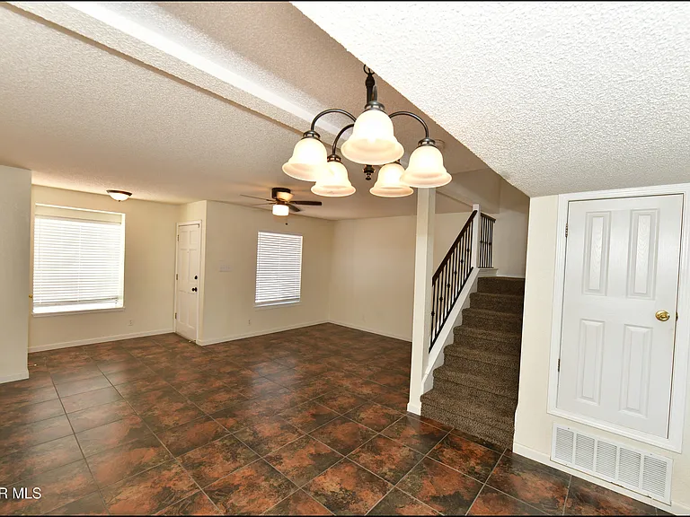 12121 Tower Hill Dr — Photo 12