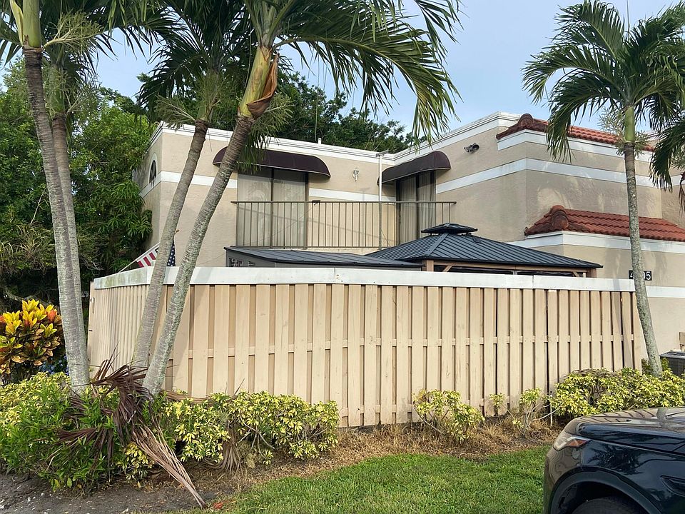 2nd image of 4005 VILLAGE Drive #A