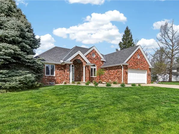1504 Hillcrest Ct, Atchison, KS 66002