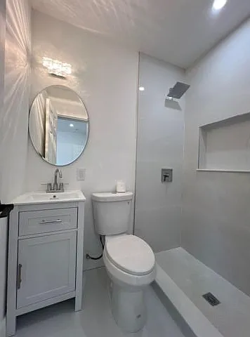 1350 NE 162nd St — Photo 11