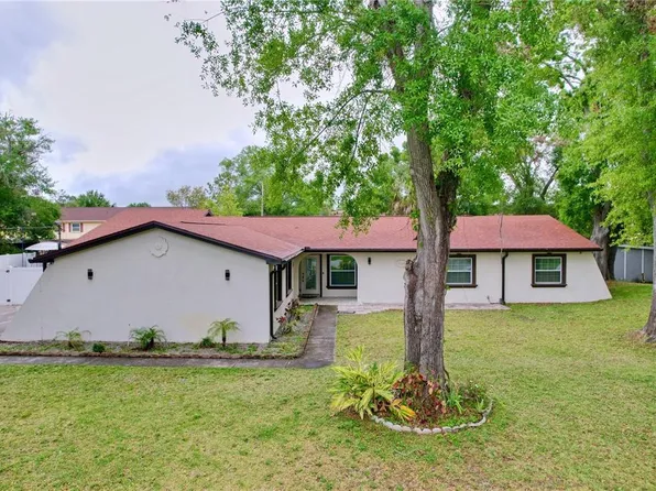 7609 Barry Rd, Tampa, FL 33615