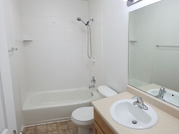 5th image of 621 Vallinda Ln