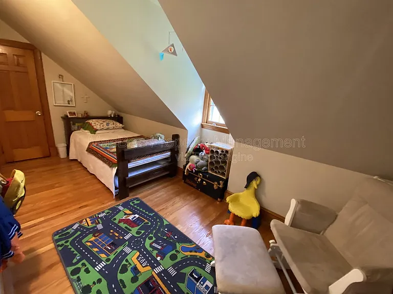 916 Sylvania Ave — Photo 30
