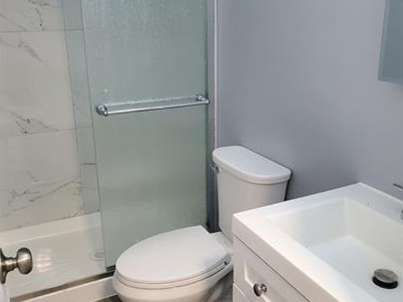 3rd image of 2101 McHenry St #4-500-4