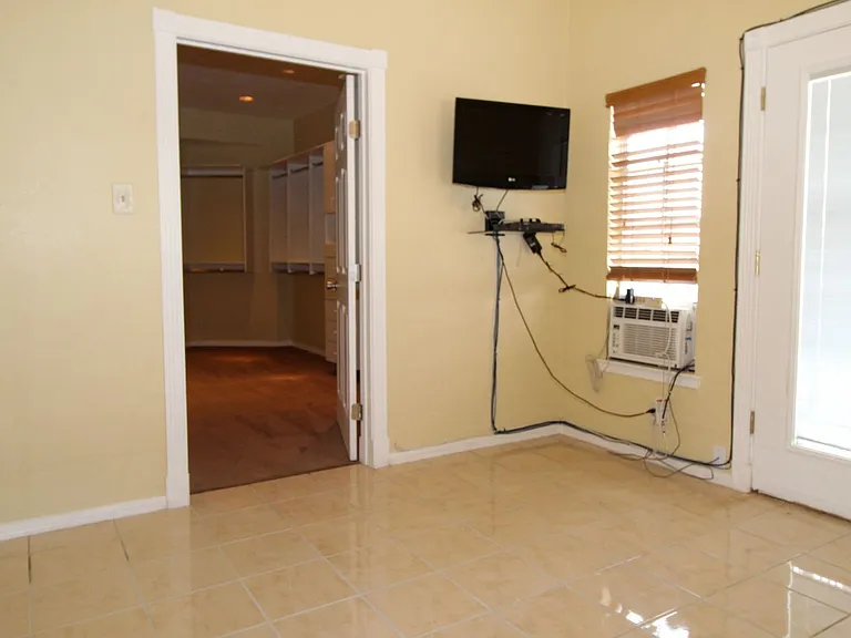 1984 Paseo Granada Ln — Photo 26