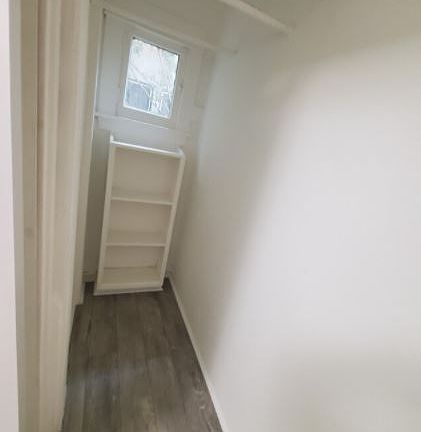 5th image of 26 Westminster Ave APT 8