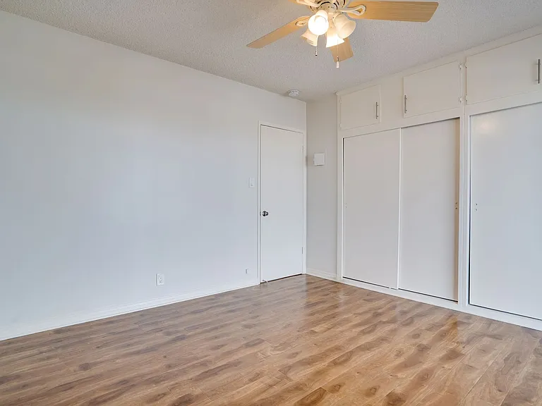 304 Bungalow Dr — Photo 12