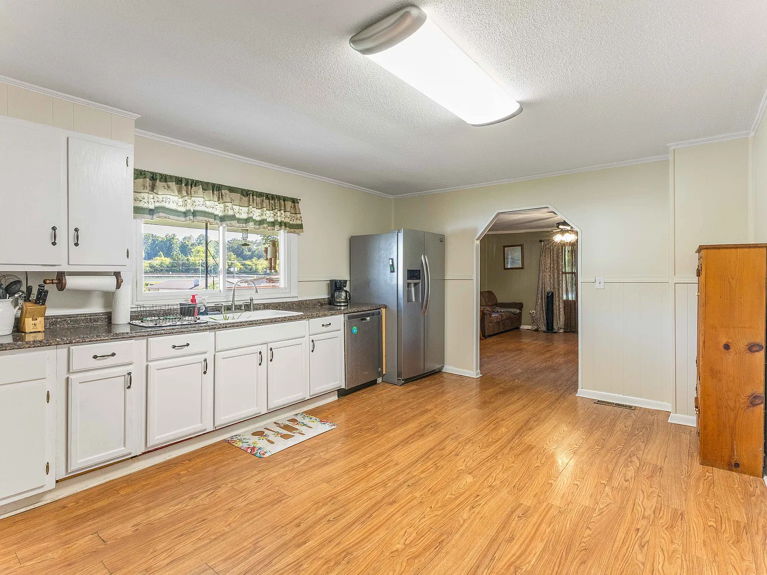3 bed, 1224 sqft, $1,250 — Photo 3