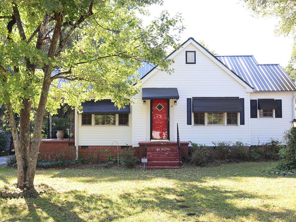 1st image of 14 Eastview Dr #14