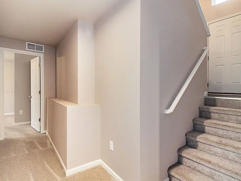 372 White Pine Ct — Photo 27