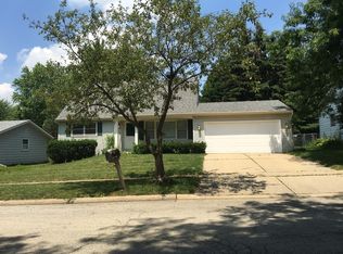 430 Cornell Ln, Elgin, IL 60123