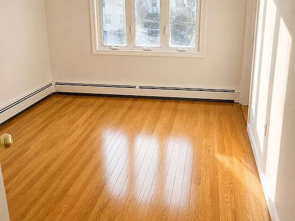 4th image of 615 Ingram Ave