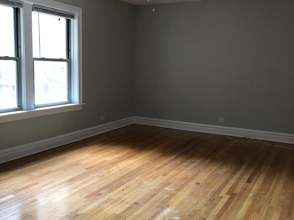 Big and cozy living room area