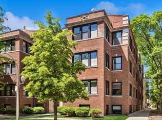 1304 W Eddy St APT 2, Chicago, IL 60657