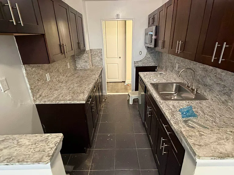 16420 Highland Ave #9M — Photo 5