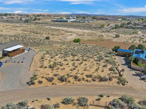 5909 Rio Salado Loop NE, Rio Rancho, NM 87144