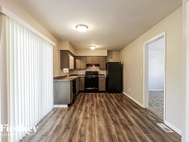 4939 Norcroft Dr — Photo 4