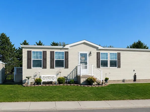 57574 Sawyer Ct, New Haven, MI 48048