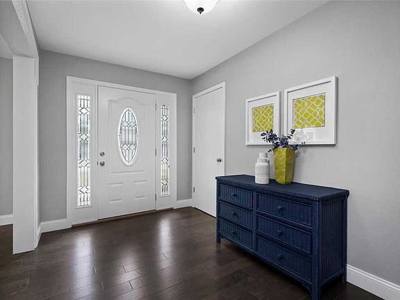 5th image of 6655 Foxshire Dr