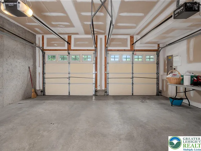 4207 Yorktown Rd — Photo 33