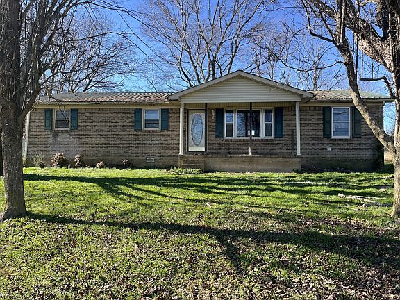 2nd image of 250 Circle Hill Dr