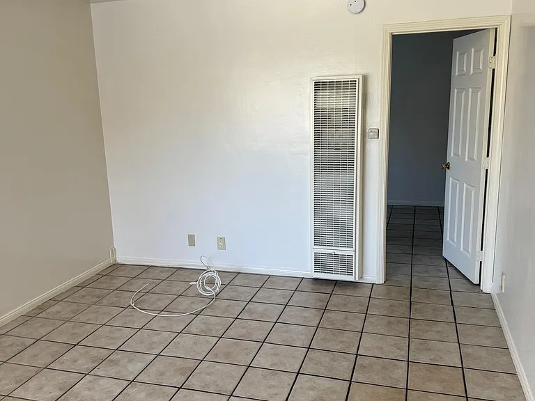11132 Stockwell Dr #B — Photo 7