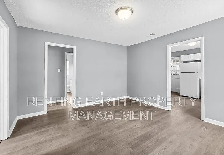 7216 Paris Ave — Photo 16