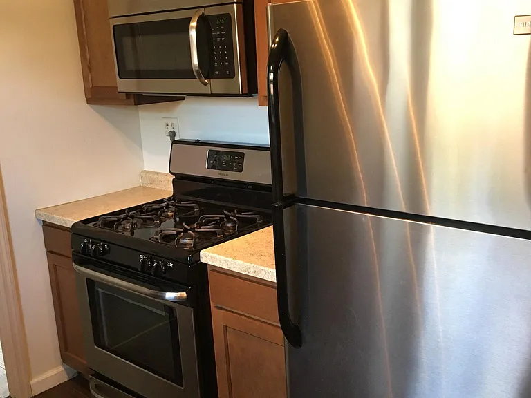 3819 Marine Ave — Photo 5