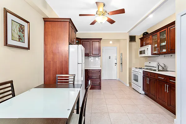 Sold by Compass | media 2