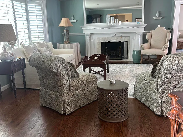 12 Lori Rd — Photo 3