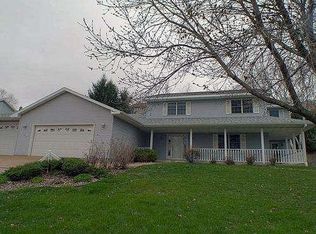 188 McIntosh Rd E, La Crescent, MN 55947