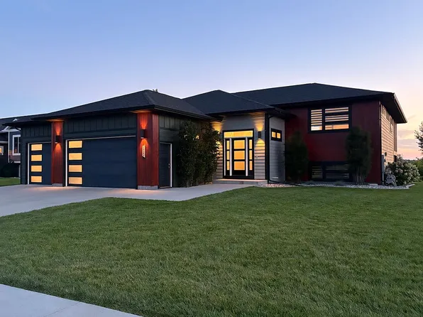 1822 Tanbury Ln, Brookings, SD 57006