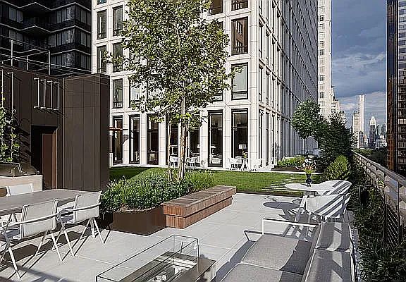 3rd image of 15 W 61st St #24B