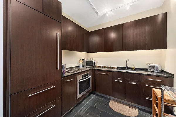 Sold by Compass | media 19