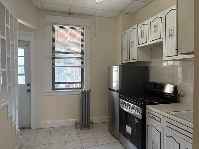 1 bed, 1.5 bath, $1,595 — Photo 3