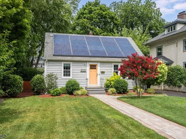 200 Grove St, Montclair Twp., NJ 07042