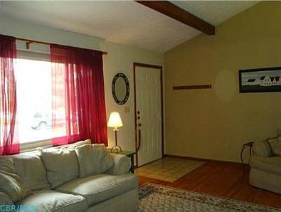 5th image of 9600 Circle Dr S