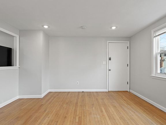 4th image of 3 Sagamore Ave #1L