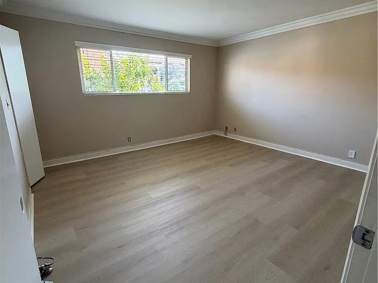 1226 S Mayflower Ave #A — Photo 13