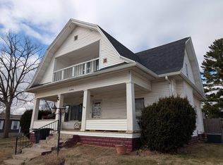 620 W 3rd St, Edwardsport, IN 47512